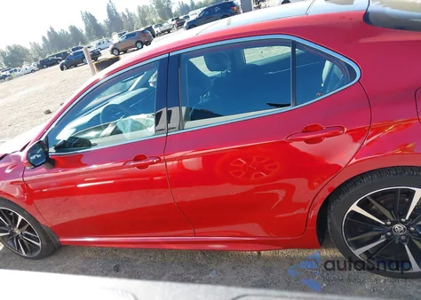 2020 Toyota Camry Xse z USA, uszkodzony, nr VIN 4T1K61AK9LU357845